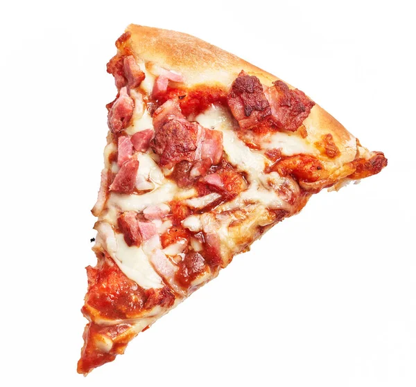 Egy Szelet Olasz Szalonnás Pizza Fehér Izolált Háttér Felett — Stock Fotó