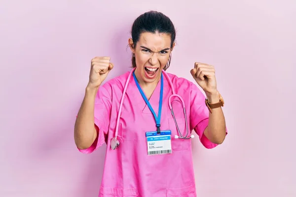 Young Brunette Woman Wearing Doctor Uniform Stethoscope Angry Mad Raising — ストック写真