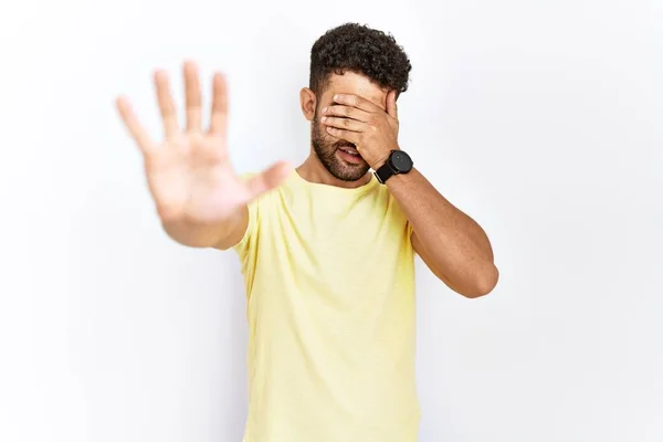 Arab Young Man Standing Isolated Background Covering Eyes Hands Doing — Stockfoto