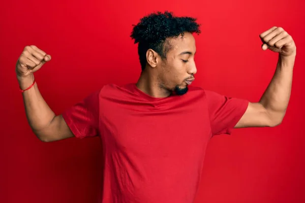 Jonge Afro Amerikaanse Man Met Baard Casual Rood Shirt Met — Stockfoto