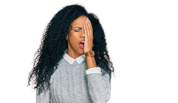 Middle Age African American Woman Wearing Casual Clothes Yawning Tired — Stock Photo, Image