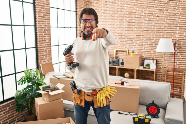 Handsome Middle Age Man Holding Screwdriver New Home Pointing Displeased — Stock Photo, Image