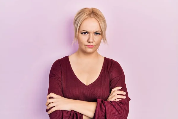 Junge Blonde Frau Lässigem Winterpullover Skeptisch Und Nervös Ablehnender Gesichtsausdruck — Stockfoto