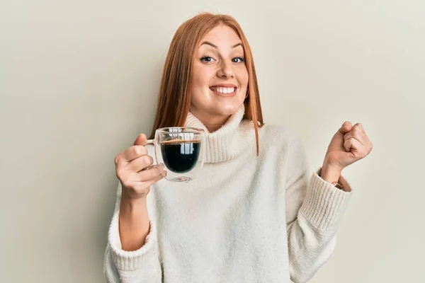 Young Irish Woman Drinking Cup Coffee Screaming Proud Celebrating Victory — 스톡 사진