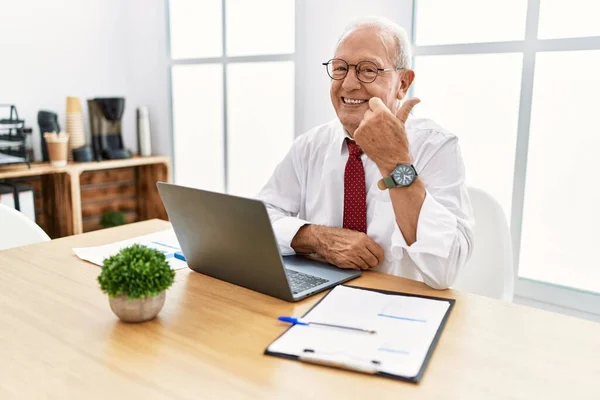 Senior Man Working Office Using Computer Laptop Doing Happy Thumbs — ストック写真