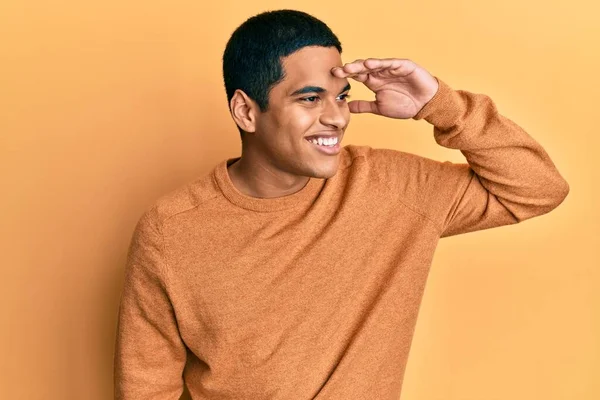 Young Handsome Hispanic Man Wearing Casual Winter Sweater Very Happy — Fotografia de Stock