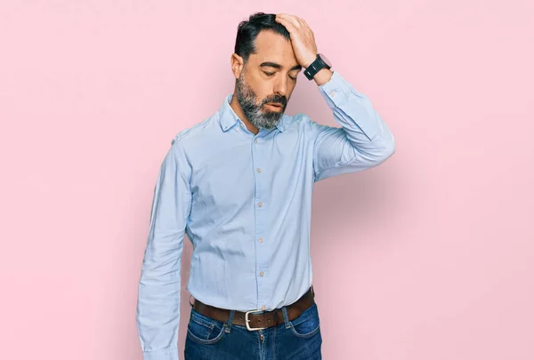 Middle Aged Man Beard Wearing Business Shirt Surprised Hand Head — Stock Photo, Image