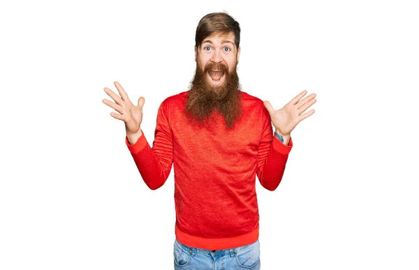 Redhead Man Long Beard Wearing Casual Clothes Celebrating Crazy Amazed — Stock Photo, Image