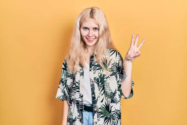 Beautiful Caucasian Woman Blond Hair Wearing Tropical Shirt Showing Pointing — Stock Photo, Image