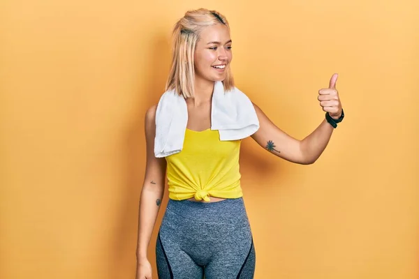Beautiful Blonde Sports Woman Wearing Workout Outfit Looking Proud Smiling — Stockfoto