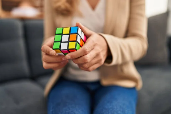 Young Blonde Woman Psychologist Playing Cube Game Psychology Center — Stockfoto