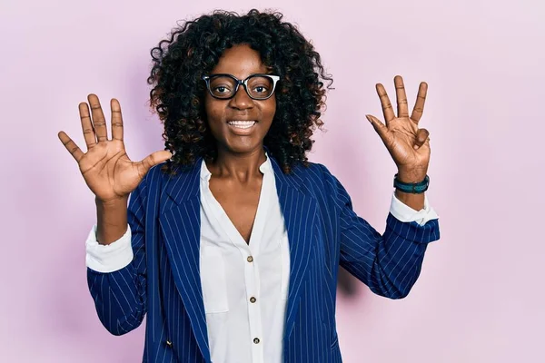 Young African American Woman Wearing Business Clothes Glasses Showing Pointing — Stockfoto