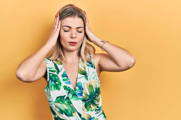 Beautiful Caucasian Woman Wearing Summer Dress Suffering Headache Desperate Stressed — Stock Photo, Image