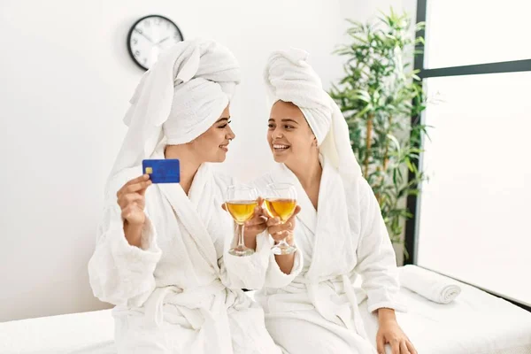 Woman Couple Holding Credit Card Toasting Champagne Sitting Massage Board — Foto Stock