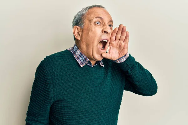 Handsome Senior Man Grey Hair Wearing Casual Sweater Shouting Screaming — Stockfoto