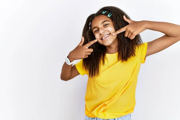 Young African American Girl Standing White Isolated Background Smiling Cheerful — ストック写真