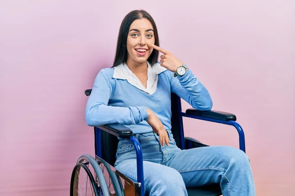 Beautiful Woman Blue Eyes Sitting Wheelchair Pointing Hand Finger Face — Foto de Stock