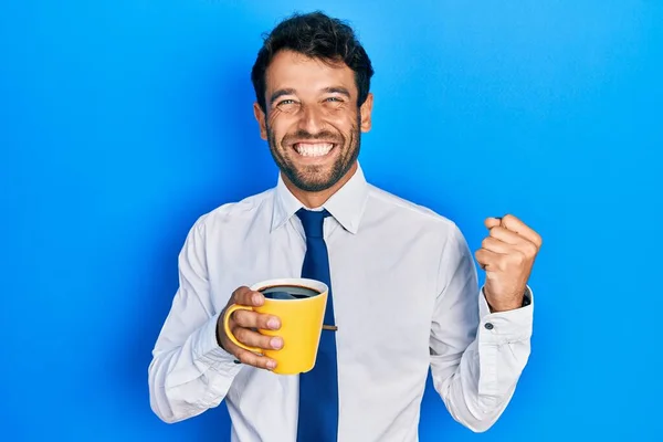 Handsome Business Man Beard Drinking Cup Coffee Screaming Proud Celebrating — Fotografia de Stock