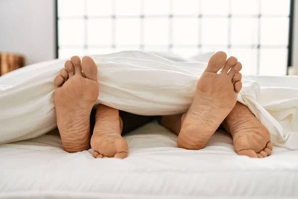Couple Feet Bed — Stock Photo, Image