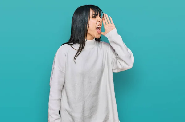 Young Brunette Woman Bangs Wearing Casual Turtleneck Sweater Shouting Screaming — Stock Photo, Image