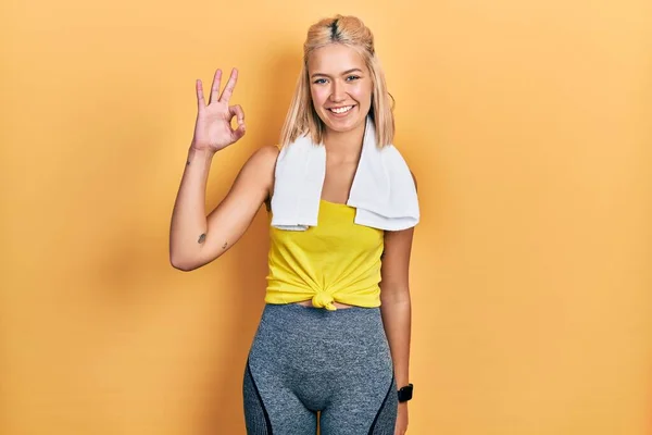 Beautiful Blonde Sports Woman Wearing Workout Outfit Smiling Positive Doing — Stockfoto