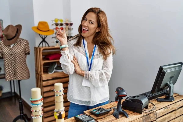 Mujer Hispana Mediana Edad Que Trabaja Como Gerente Boutique Minorista — Foto de Stock