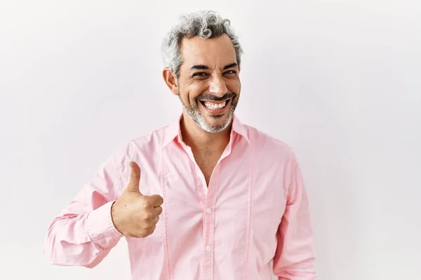 Homem Hispânico Meia Idade Sobre Fundo Isolado Fazendo Polegares Felizes — Fotografia de Stock