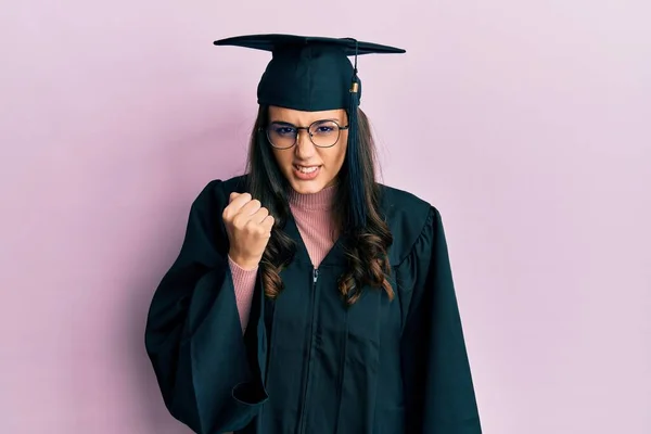 Young Hispanic Woman Wearing Graduation Cap Ceremony Robe Angry Mad — Stock Photo, Image