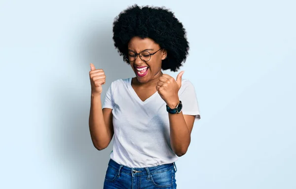 Young African American Woman Wearing Casual White Shirt Celebrating Surprised — Zdjęcie stockowe