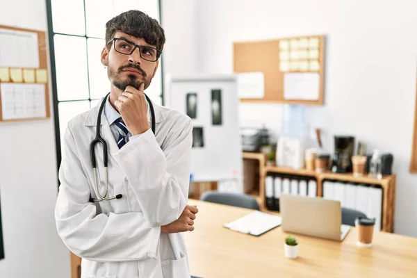 Hispanic Man Beard Wearing Doctor Uniform Stethoscope Office Hand Chin — Stock Photo, Image