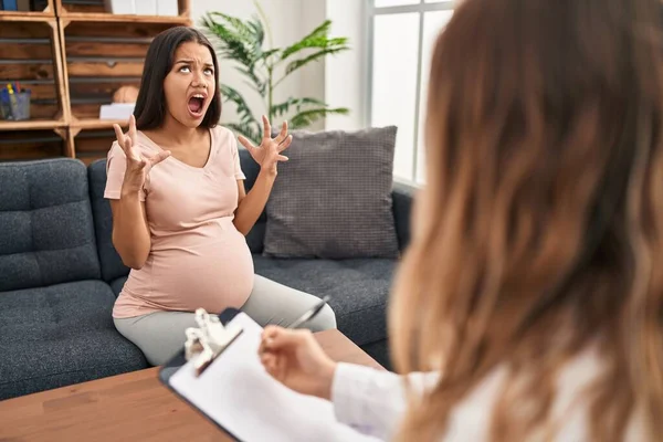 Jonge Zwangere Vrouw Therapie Sessie Gek Gek Schreeuwen Schreeuwen Met — Stockfoto