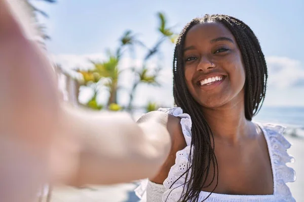 Young African American Girl Smiling Happy Make Selfie Camera Promenade — Stockfoto