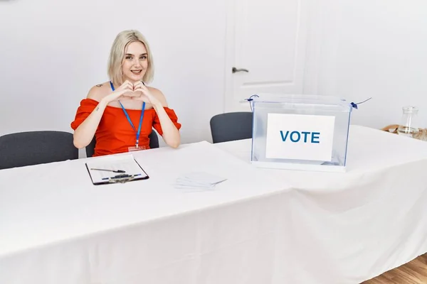 Young Caucasian Woman Political Election Sitting Ballot Smiling Love Showing — Stockfoto