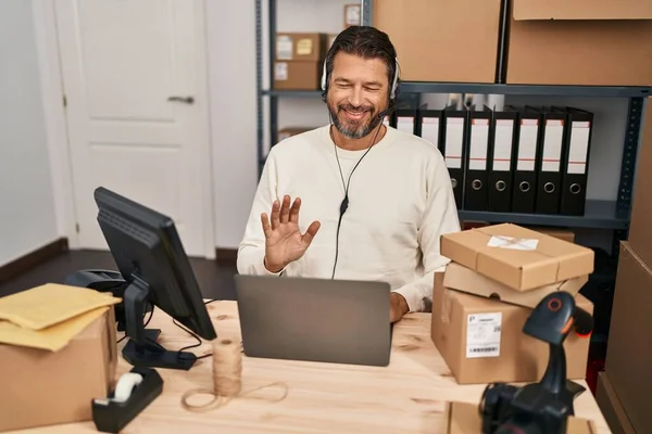 Hombre Guapo Mediana Edad Que Trabaja Comercio Electrónico Pequeñas Empresas — Foto de Stock