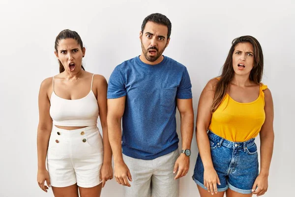 Group Young Hispanic People Standing Isolated Background Shock Face Looking — Stockfoto