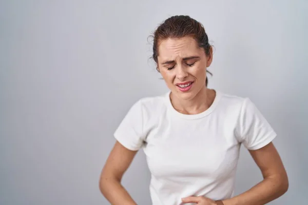Beautiful Brunette Woman Standing Isolated Background Hand Stomach Because Indigestion — Stock Photo, Image