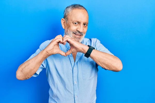 Knappe Oudere Man Met Baard Casual Blauw Shirt Glimlachend Liefde — Stockfoto