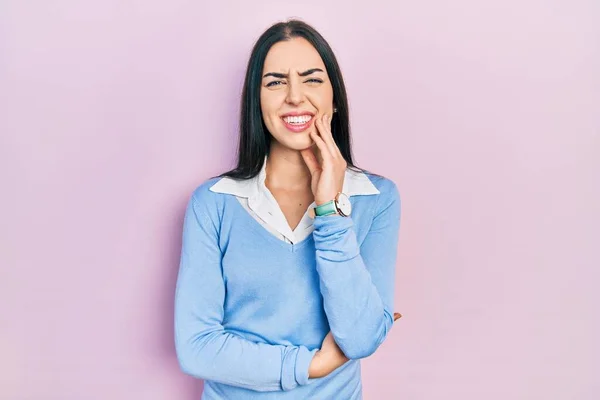 Beautiful Woman Blue Eyes Standing Pink Background Touching Mouth Hand — Stockfoto