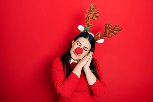 Young Hispanic Woman Wearing Deer Christmas Hat Red Nose Sleeping — Photo