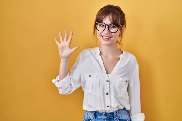 Young Beautiful Woman Wearing Casual Shirt Yellow Background Showing Pointing — Stock Photo, Image