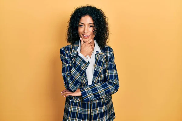 Young Latin Girl Wearing Business Clothes Looking Confident Camera Smiling — Stock fotografie