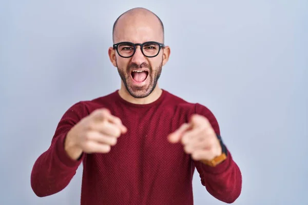 Young Bald Man Beard Standing White Background Wearing Glasses Pointing — Zdjęcie stockowe