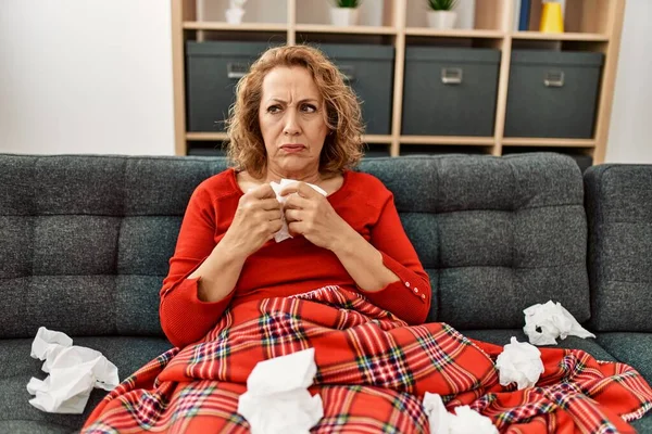 Middle Age Caucasian Illness Woman Sitting Sofa Home — Zdjęcie stockowe