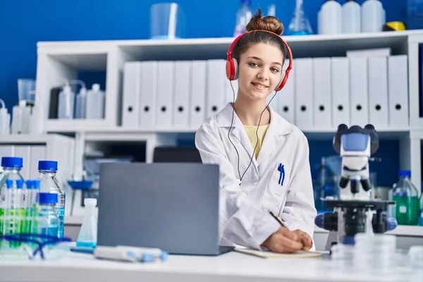 Adorable Girl Scientist Using Laptop Writing Document Laboratory — Stockfoto