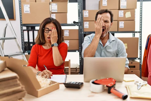 Middle Age Couple Working Small Business Ecommerce Yawning Tired Covering — Foto Stock