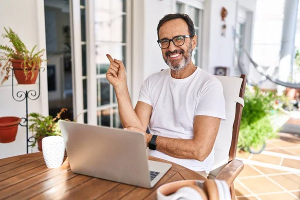 Middle Age Man Using Computer Laptop Home Big Smile Face — ストック写真