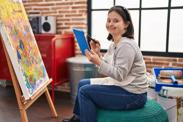 Young Woman Syndrome Artist Drawing Touchpad Art Studio — Stock Photo, Image