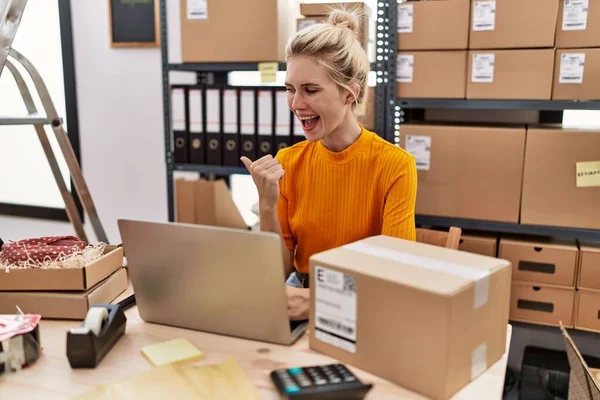 Young Blonde Woman Working Small Business Ecommerce Using Laptop Pointing — Fotografia de Stock