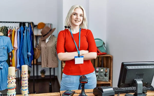 Young Caucasian Woman Smiling Confident Standing Arms Crossed Gesture Clothing — Photo