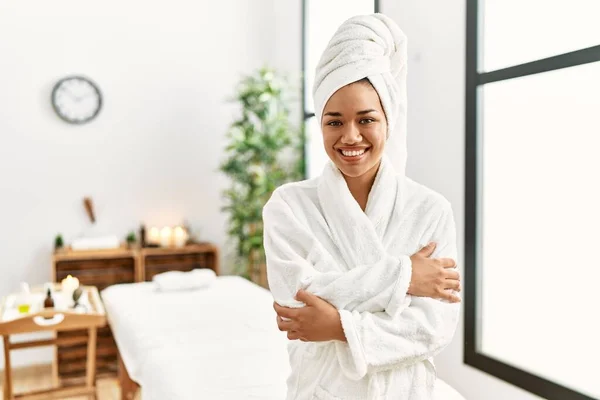 Young Brunette Woman Wearing Towel Bathrobe Standing Beauty Center Happy — Foto Stock
